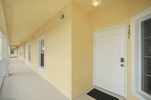 9175 Celeste Dr, Naples FL  34113-3085 exterior