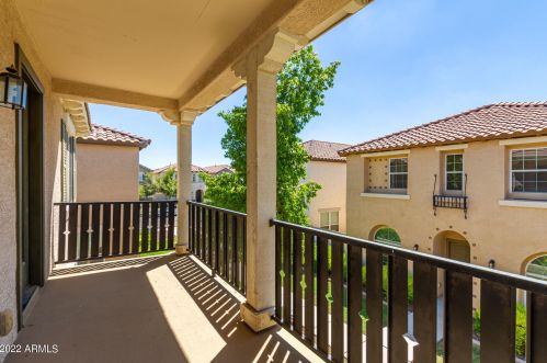 966 Wallrade Ln, Gilbert AZ 85296-1492 exterior