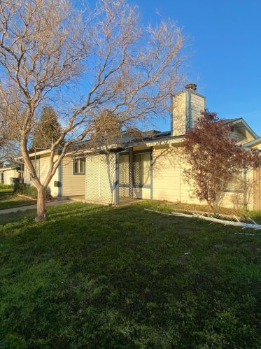 907 Deborah St, Woodland CA  95776-4274 exterior