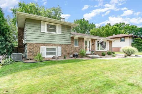 2509 Sycamore Dr, Dyer, IN 46311-2255