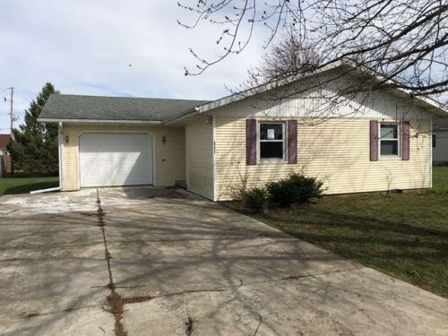 511 Pennsylvania St, Parker, IN 47368-9116