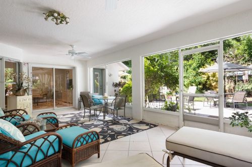 2045 27th Ave, Vero Beach FL  32960-3010 exterior