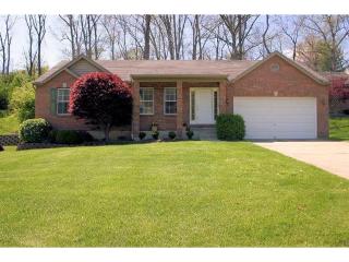 8273 Barnesburg Rd, Cincinnati, OH 45247-3694