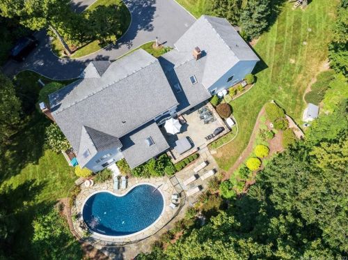 72 Branchville Rd, Ridgefield, CT 06877-5013