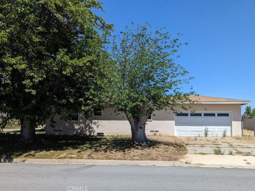 1001 12th St, Beaumont, CA 92223-1916
