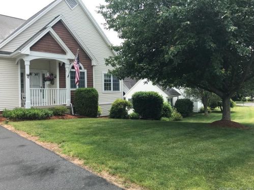 4 Pond Rd, Bloomfield, CT 06002-5007