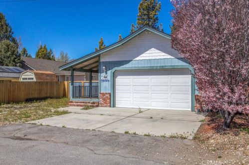 901 Myrtle Ave, Big Bear City CA  92314-9790 exterior