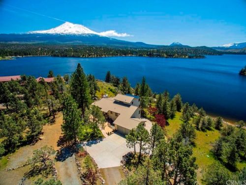 15108 Shoreline Dr, Weed, CA 96094-9633
