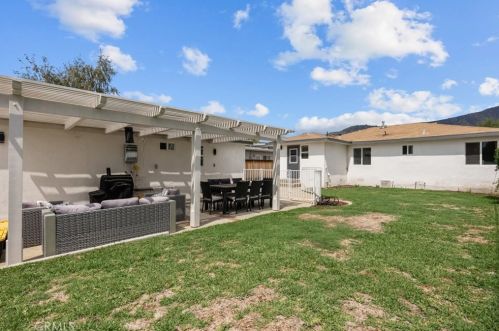 744 Carroll Ave, Glendora CA  91741-3525 exterior