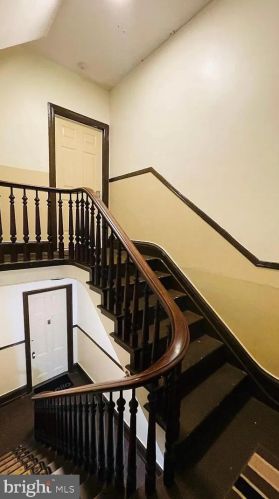 106 Stuart Ave, Downingtown PA  19335-2590 exterior