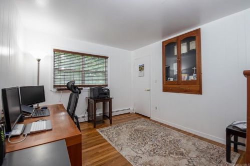 60 Bryant Pond Rd, Tompkins Corners NY  10579-2405 exterior