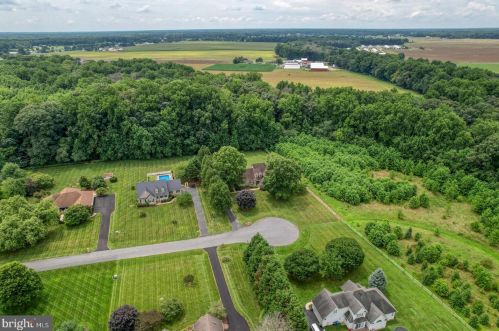 231 Crosby Knl Cir, Dover DE  19904-1098 exterior