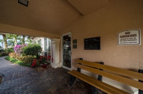 6376 Kings Gate Cir, Delray Beach FL  33484-2429 exterior