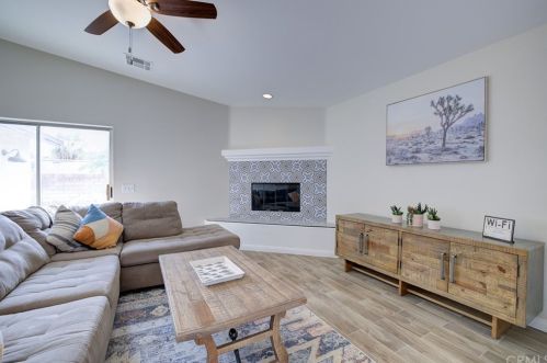 53140 Avenida Martinez, La Quinta CA  92253-5420 exterior