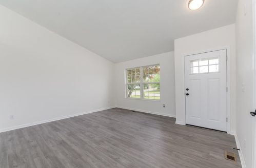 3883 Greenbrook Dr, Amelia, OH 45102-9204