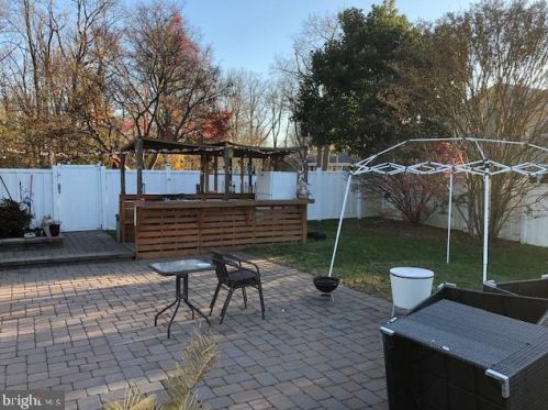 410 Delaware Ave, West Deptford, NJ 08063-1208