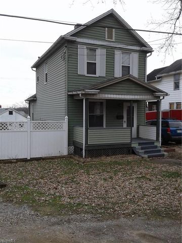 1193 Broadway St, Masury, OH 44438-1334