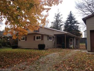 2441 Swiss Ave, Canton, OH 44706-2156
