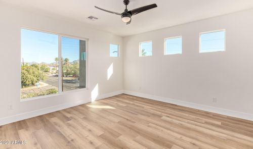 3616 12 St, Phoenix AZ 85024-1762 exterior