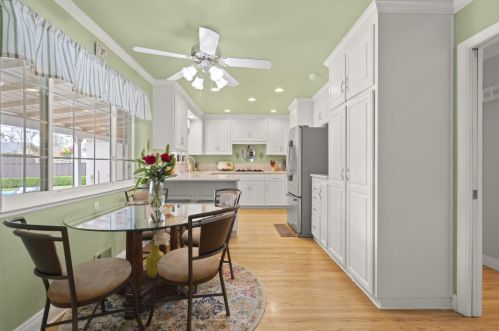 2210 Central Park Dr, Campbell, CA 95008-4908