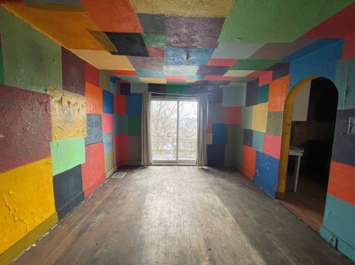 2206 Hawthorne Ave, Pittsburgh PA 15205-4520 exterior