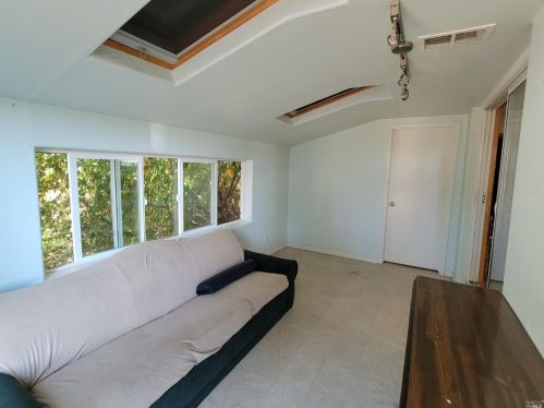 21801 Eastside Rd, Willits CA  95490-5700 exterior