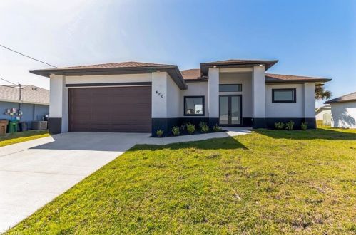 427 7th Ave, Cape Coral, FL 33909-0020