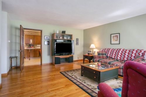 54771 Fir Rd, Mishawaka IN  46545-1713 exterior