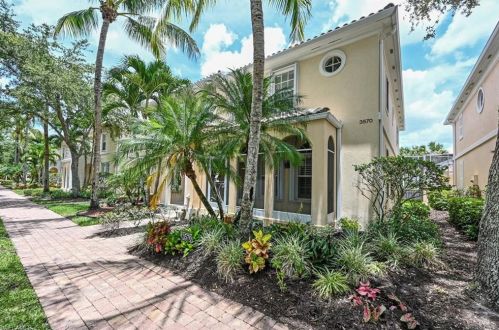 3570 Zanzibar Way, Naples, FL 34119-1619