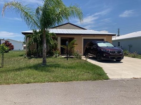 3 Desoto Ln, Fort Pierce, FL 34952-2840