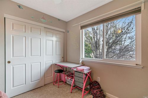 166 Buttercup Cir, Vacaville CA  95687-7319 exterior