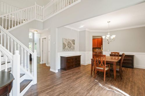 716 Ballater Dr, Delaware OH  43015-7184 exterior