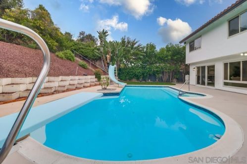 6319 Lake Athabaska Pl, San Diego CA  92119-3526 exterior