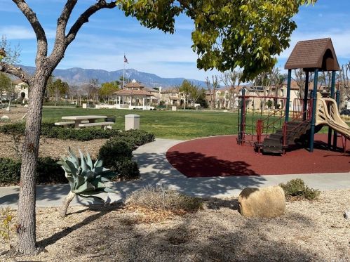 11008 Harris Dr, Loma Linda, CA 92354-6525