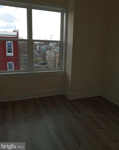 2127 9th St, Philadelphia PA  19122-1313 exterior