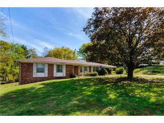263 Mount Carmel Rd, Asheville, NC 28806-9035