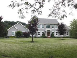149 Longford Dr, Granville, OH 43023-9588