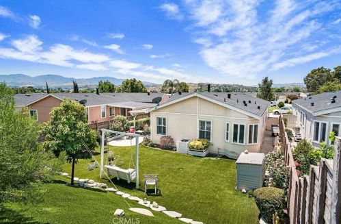20055 Canyon View Dr, Santa Clarita CA  91351-5724 exterior