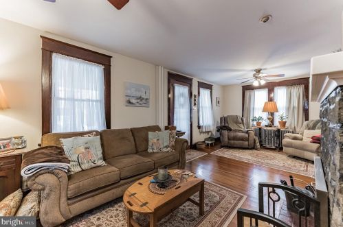 320 Delaware Ave, Lansdale PA 19446-3420 exterior