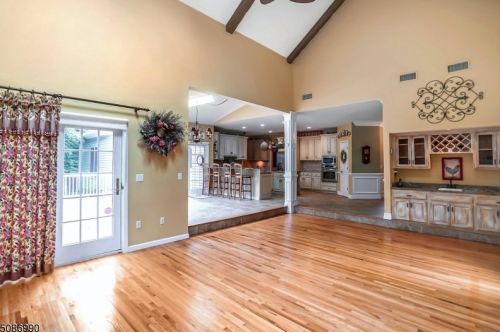 6 Natale Dr, Sparta NJ  07871-3034 exterior