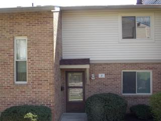 17 Boxwood Ct, Cincinnati, OH 45246-2302