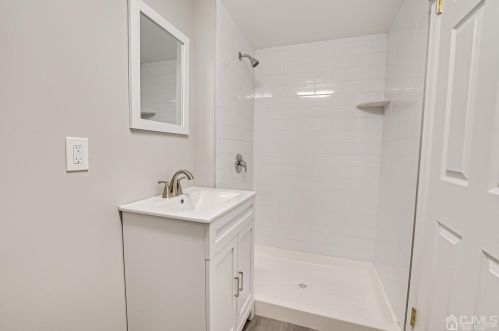 502 Park Pl, Springfield NJ  07081-3504 exterior