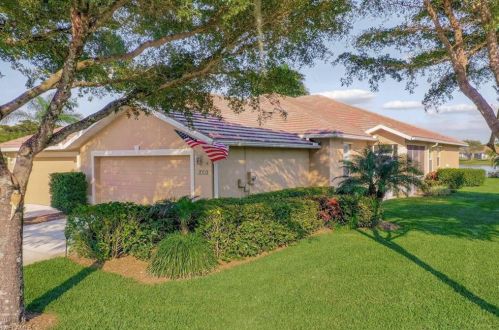4787 Fairloop Run, Lehigh Acres, FL 33973-6067