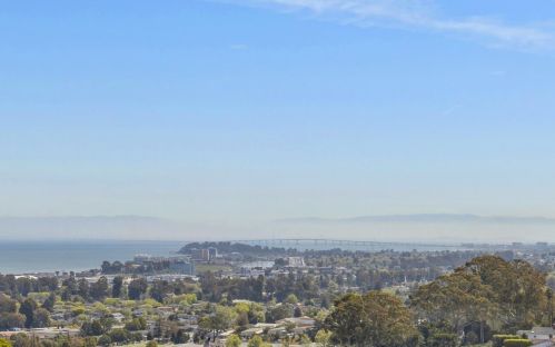 1276 Encina Dr, Millbrae CA 94030-2839 exterior