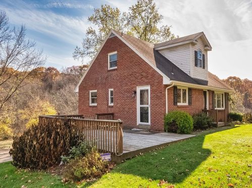 196 Lutz Rd, Zelienople, PA 16063-2612