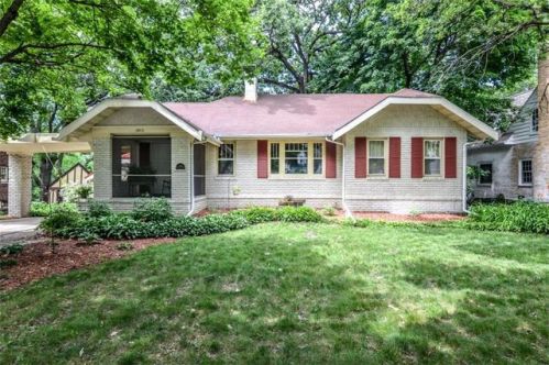 1015 Brookridge Ave, Ames, IA 50010-5838