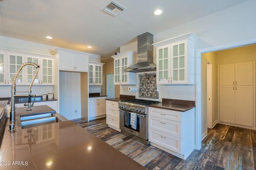 500 Jasper Dr, Chandler AZ 85226-7229 exterior