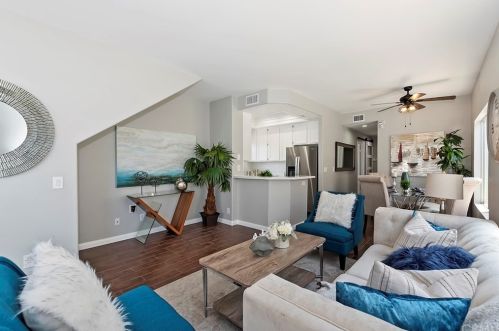 126 33 St, Newport Beach CA  92663-3028 exterior