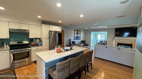 59 Topsail Ct, Berkeley Township, NJ 08721-1409