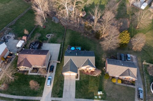 8709 Sentry Dr, Florence KY  41042-8275 exterior